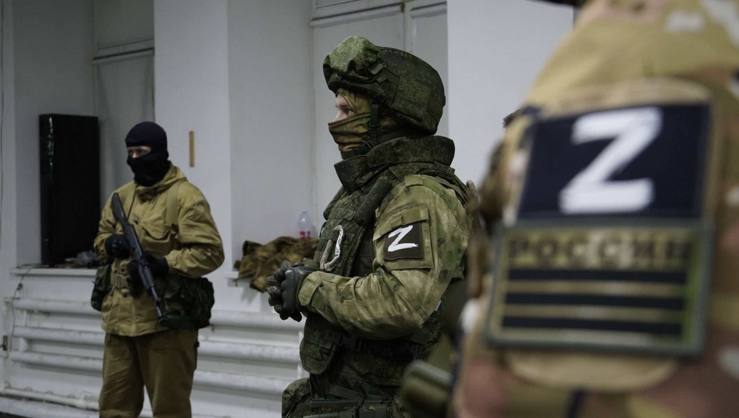 Руски окупатори, руски военни